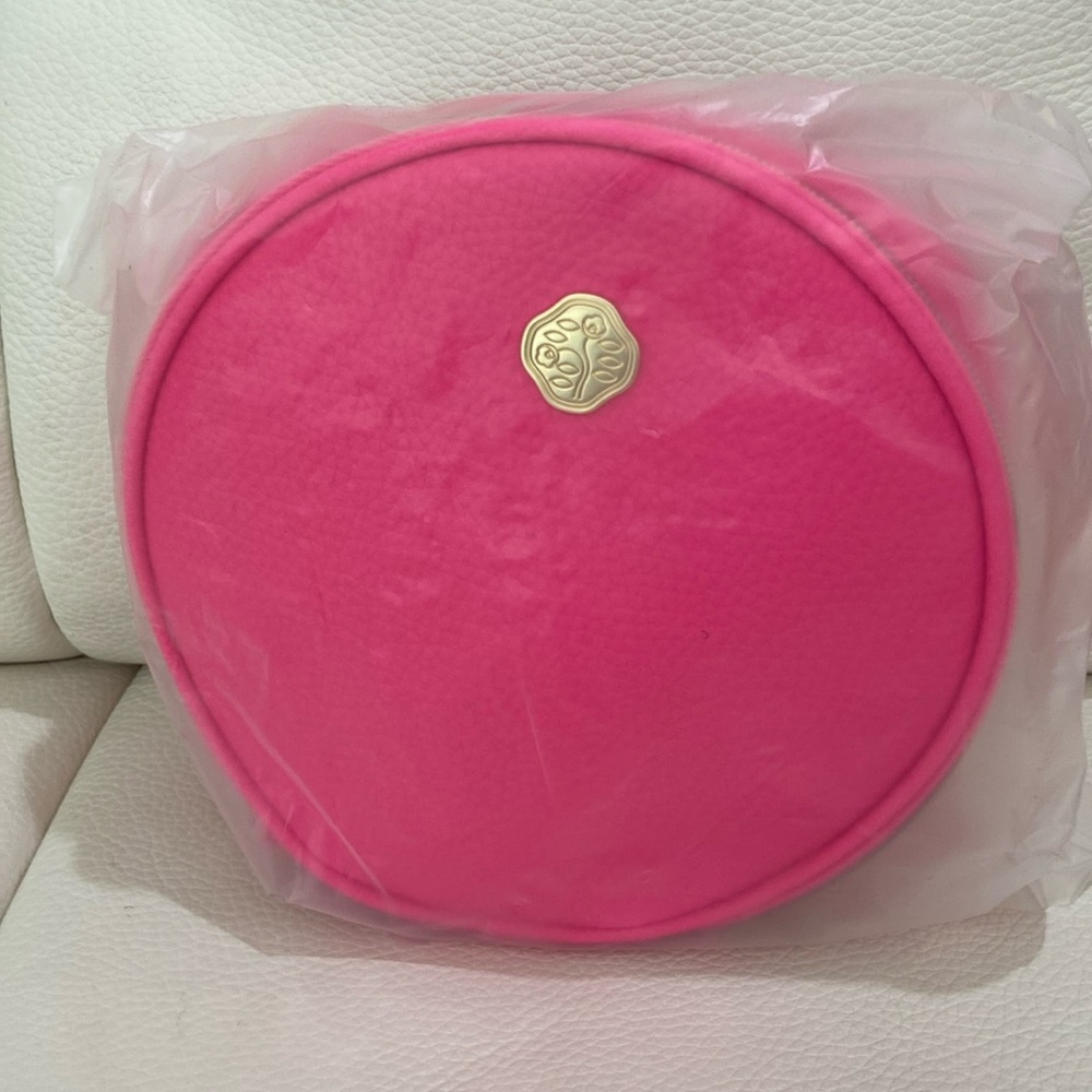 Shiseido 6 Pieces Skincare Travel Size Set with Cosmetic Bag Brand New